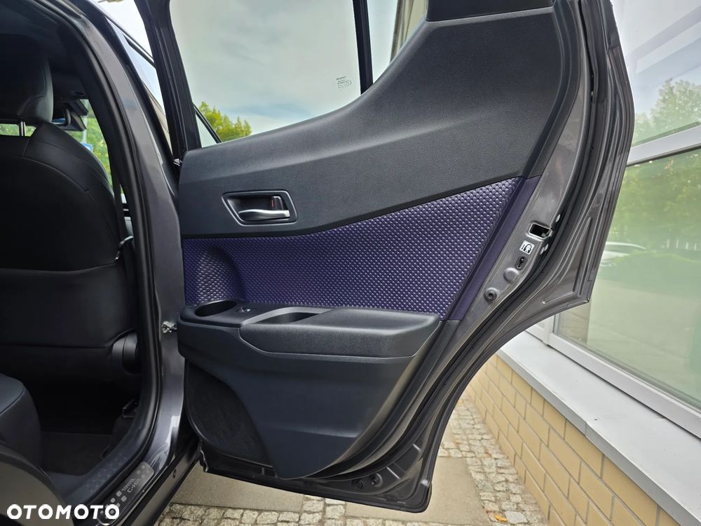 Toyota C-HR - 24