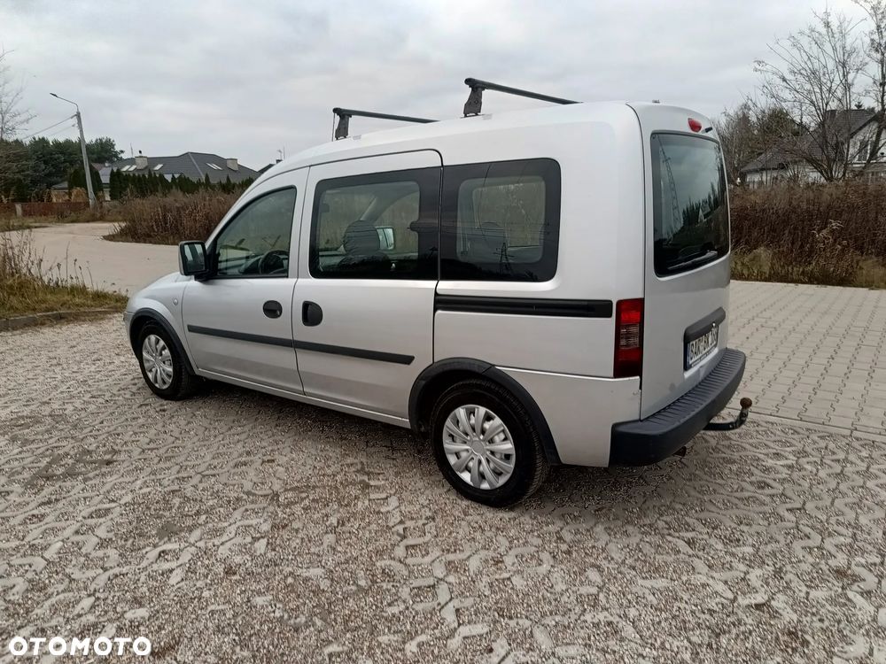 Opel Combo Tour - 11