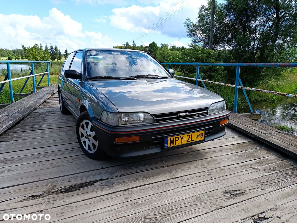 Toyota Corolla - 5