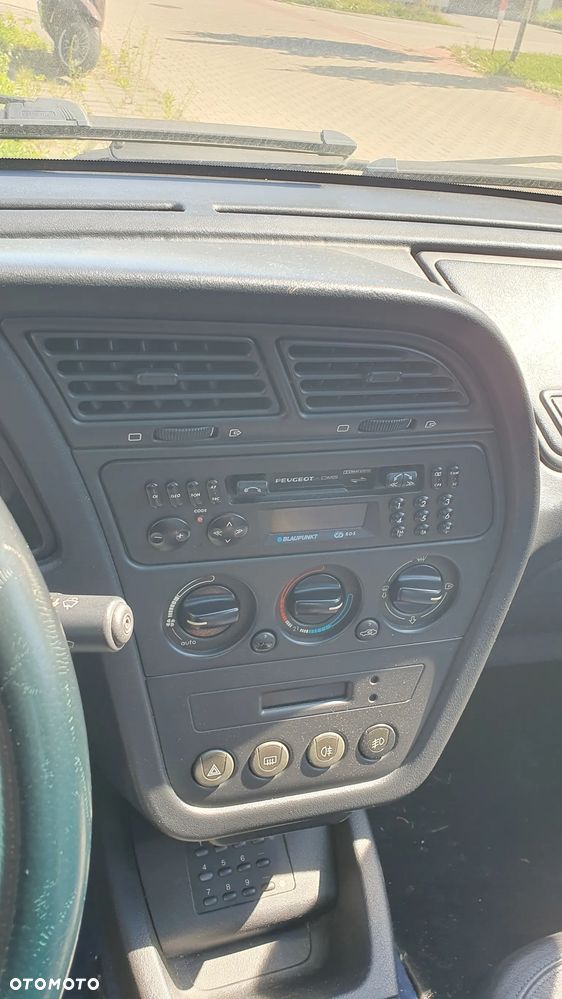 Peugeot 306 - 25