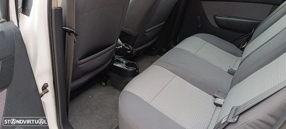 Chevrolet Aveo 1.2 L - 11