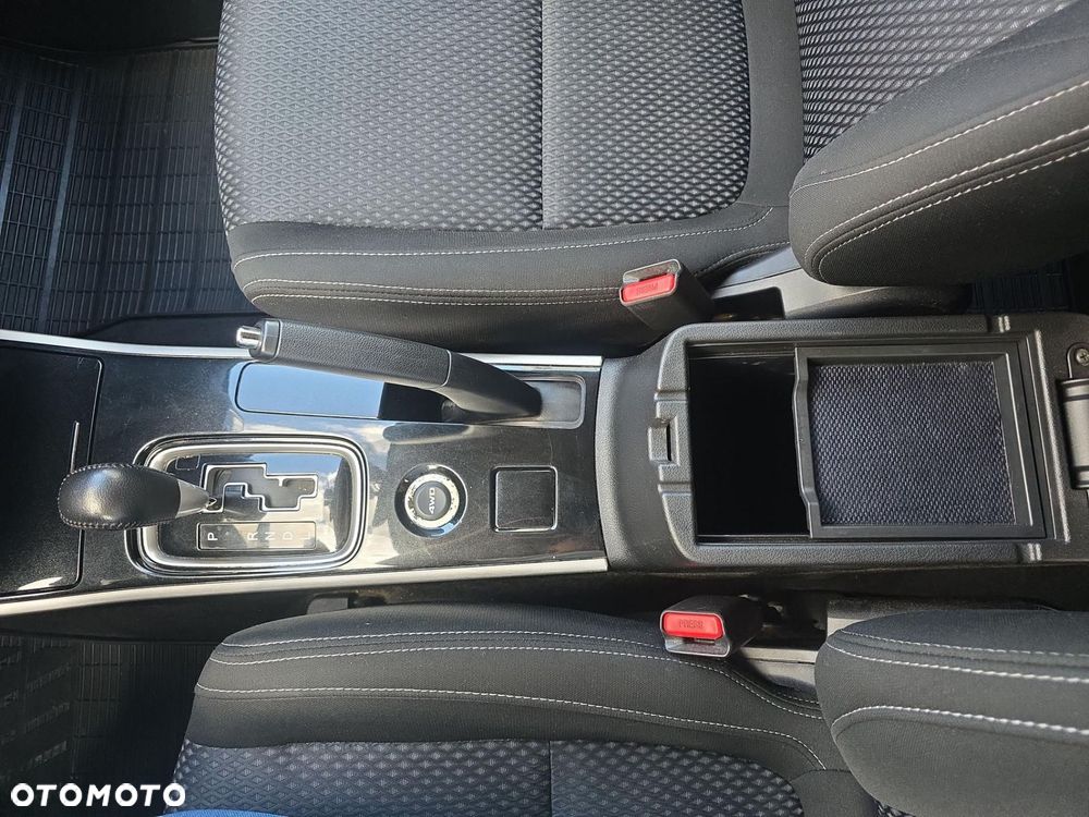 Mitsubishi Outlander 2.0 Intense 4WD CVT - 14