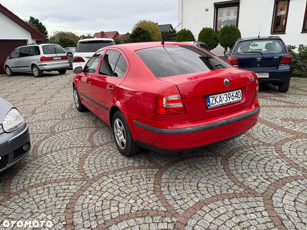 Skoda Octavia 1.4 Ambiente - 8