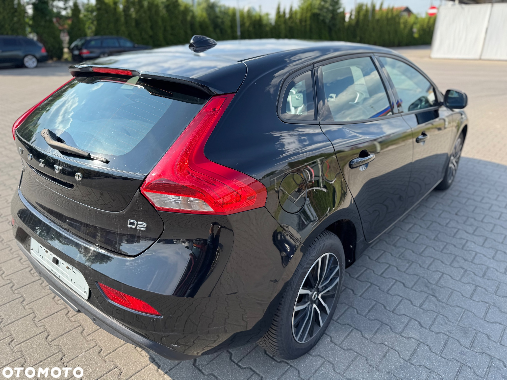 Volvo V40 D2 Drive-E Momentum - 10