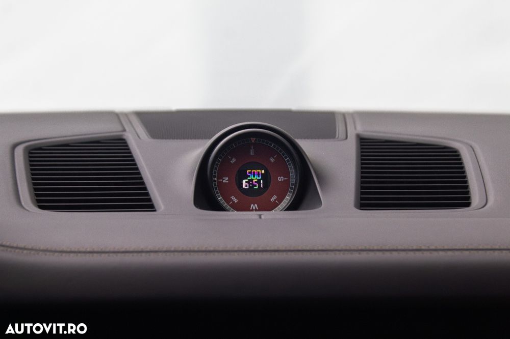 Porsche Cayenne - 18