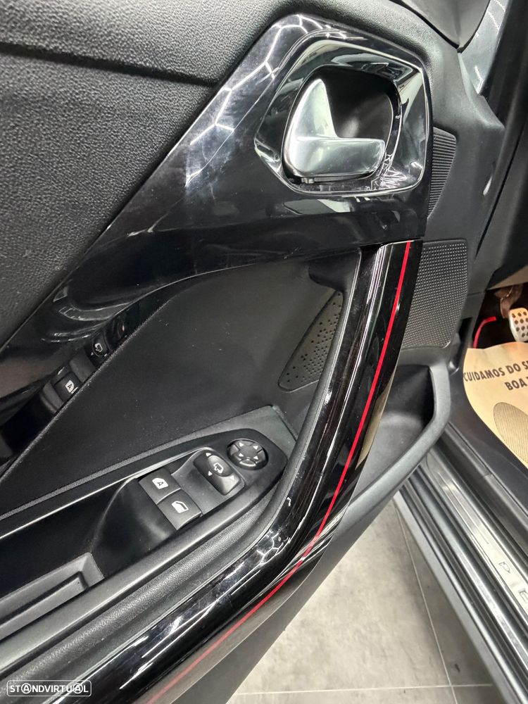 Peugeot 208 1.2 PureTech GT Line - 14