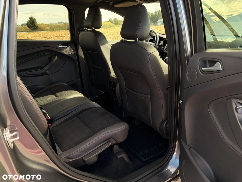Ford Kuga 2.0 TDCi AWD ST-Line - 30