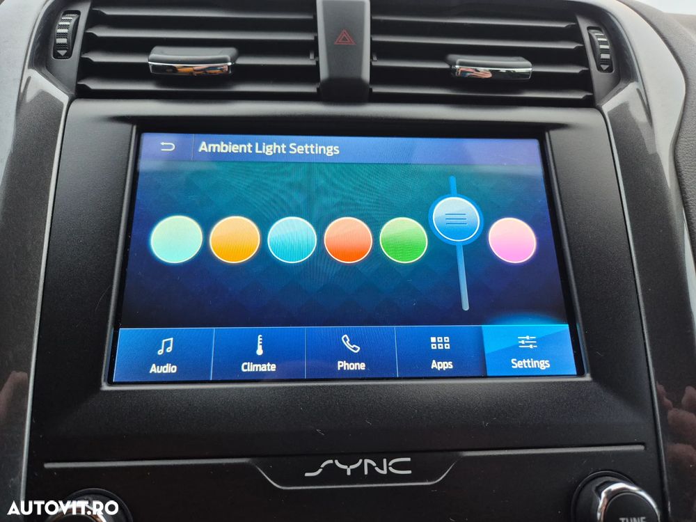 Ford Mondeo 2.0 HEV Trend - 25