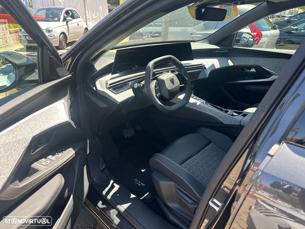 Peugeot 5008 1.2 Hybrid Allure e-DCS6 - 10