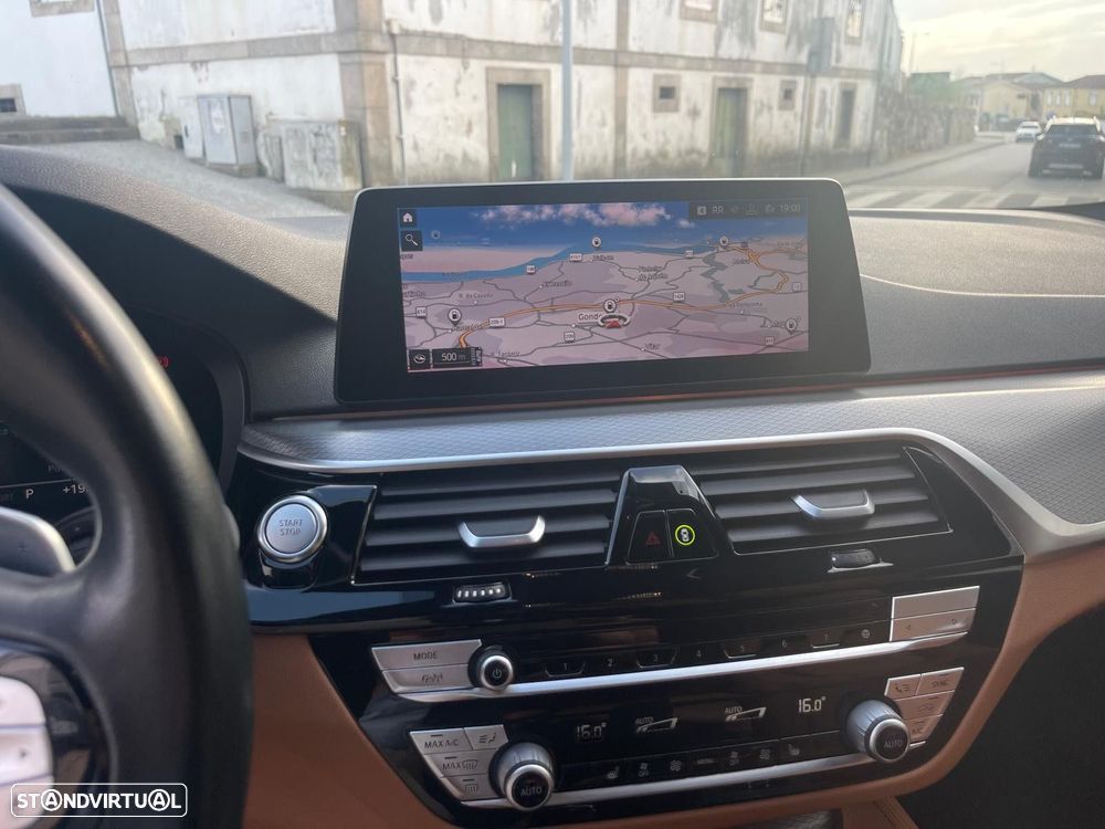 BMW 530 e iPerformance Pack M - 25
