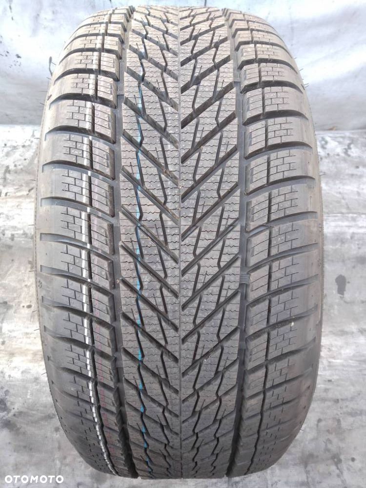Dunlop Winter 225/40 R18 92V 2025 - 1