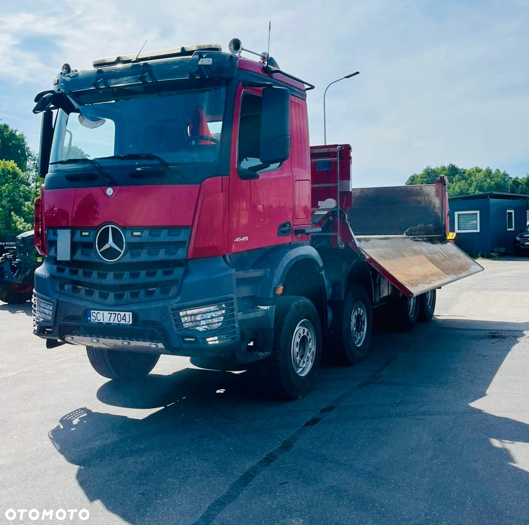 Mercedes-Benz Arocs - 7