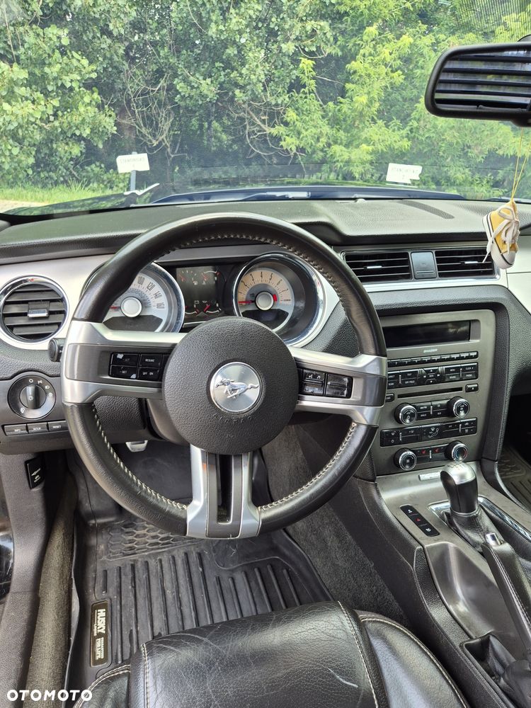 Ford Mustang - 6