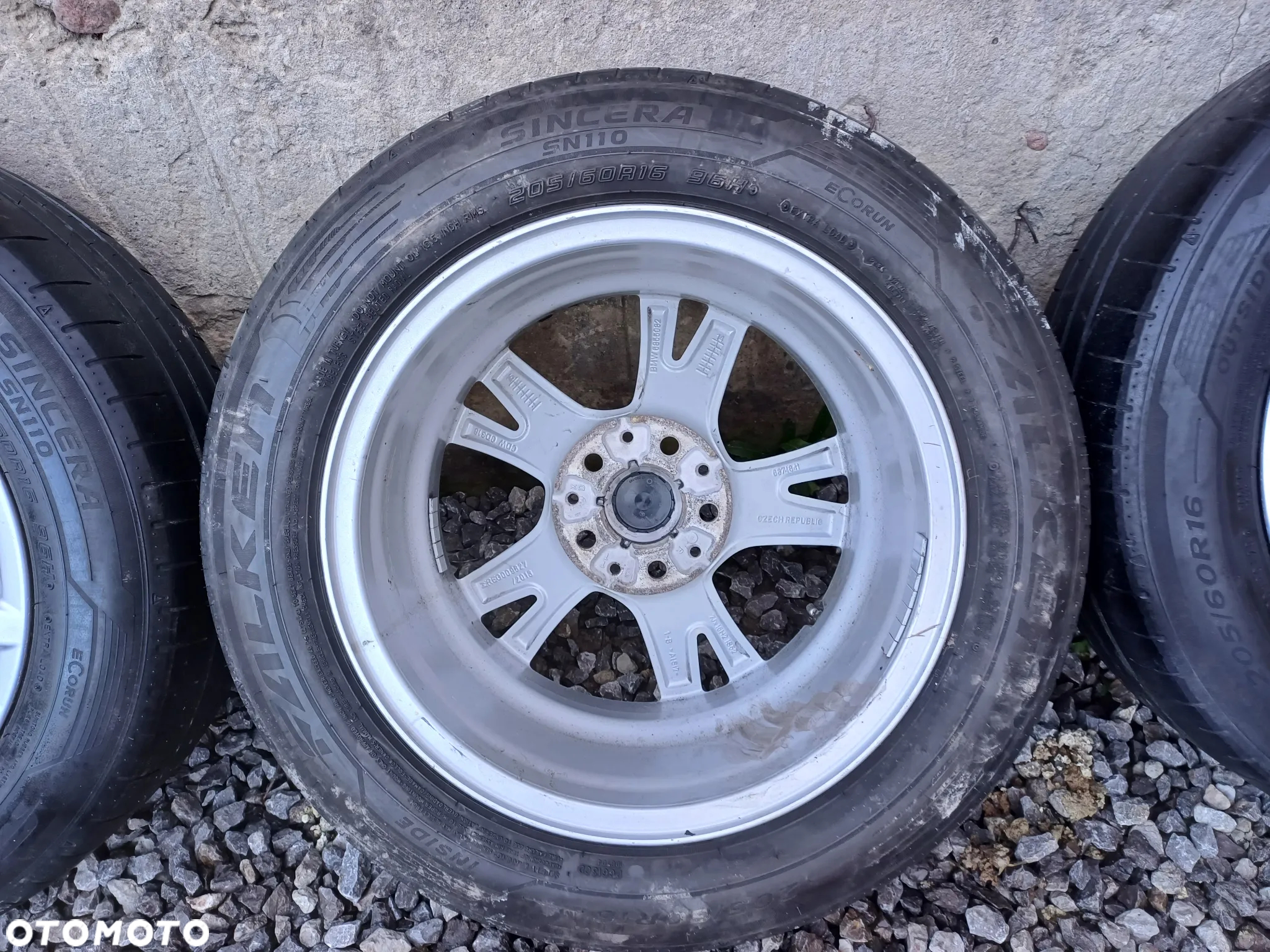 ALUFELGI 6874641 BMW 5X112 205/60/16 ET52 OTWÓR CENTRUJĄCY 66.5MM - 13