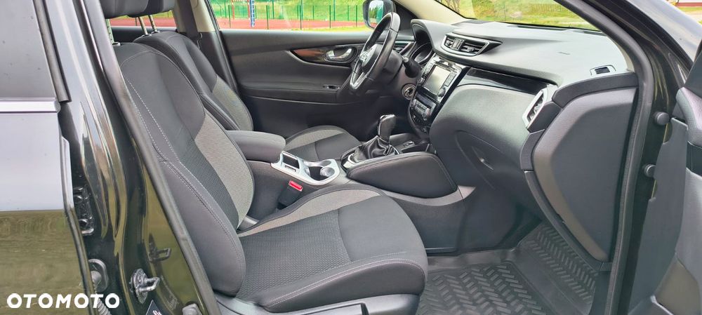 Nissan Qashqai - 12
