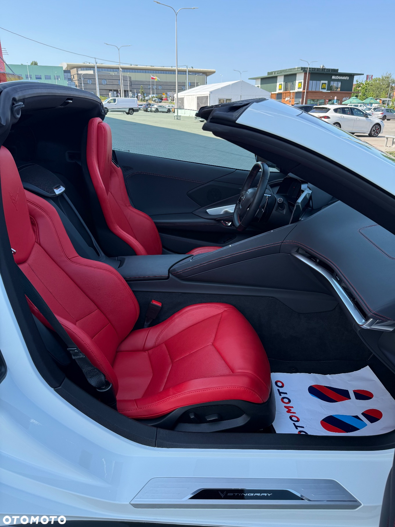 Chevrolet Corvette - 14