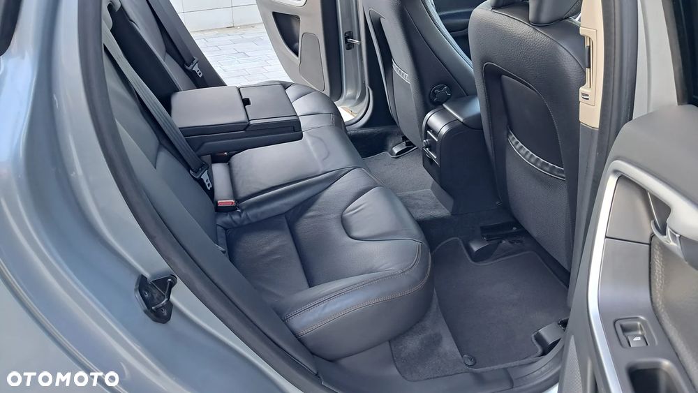 Volvo XC 60 D3 Summum - 29