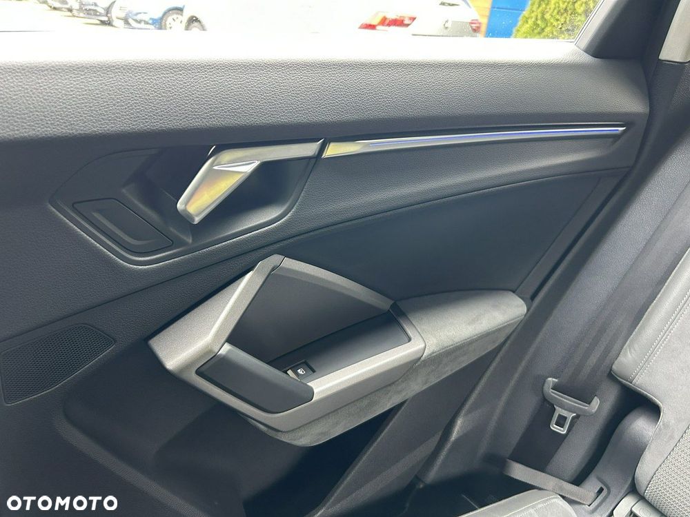 Audi Q3 35 TFSI S tronic - 31