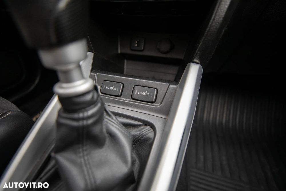 Suzuki Vitara 1.6 DDIS 4X4 Luxus - 20