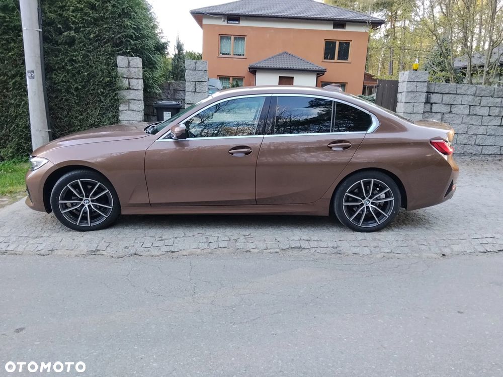 BMW Seria 3 318d Luxury Line - 18