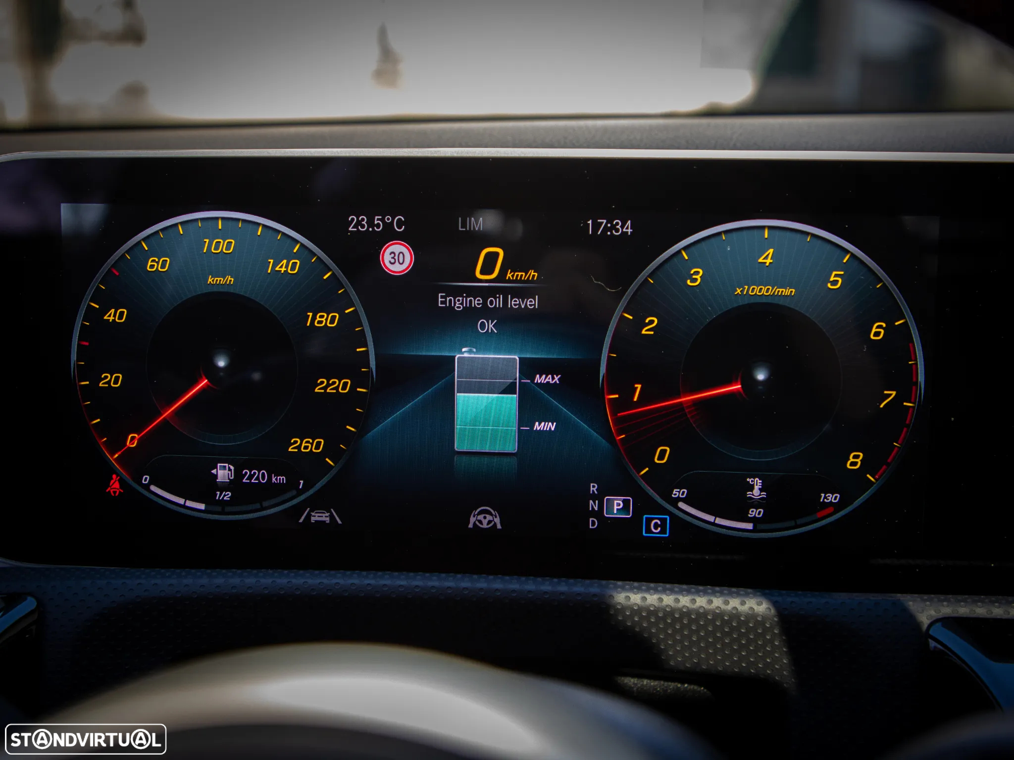 Mercedes-Benz A 200 Limousine AMG Line Aut. - 27