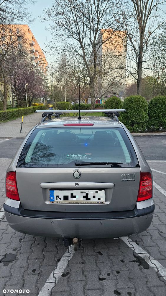 Skoda Octavia 1.9 TDI Tour - 8
