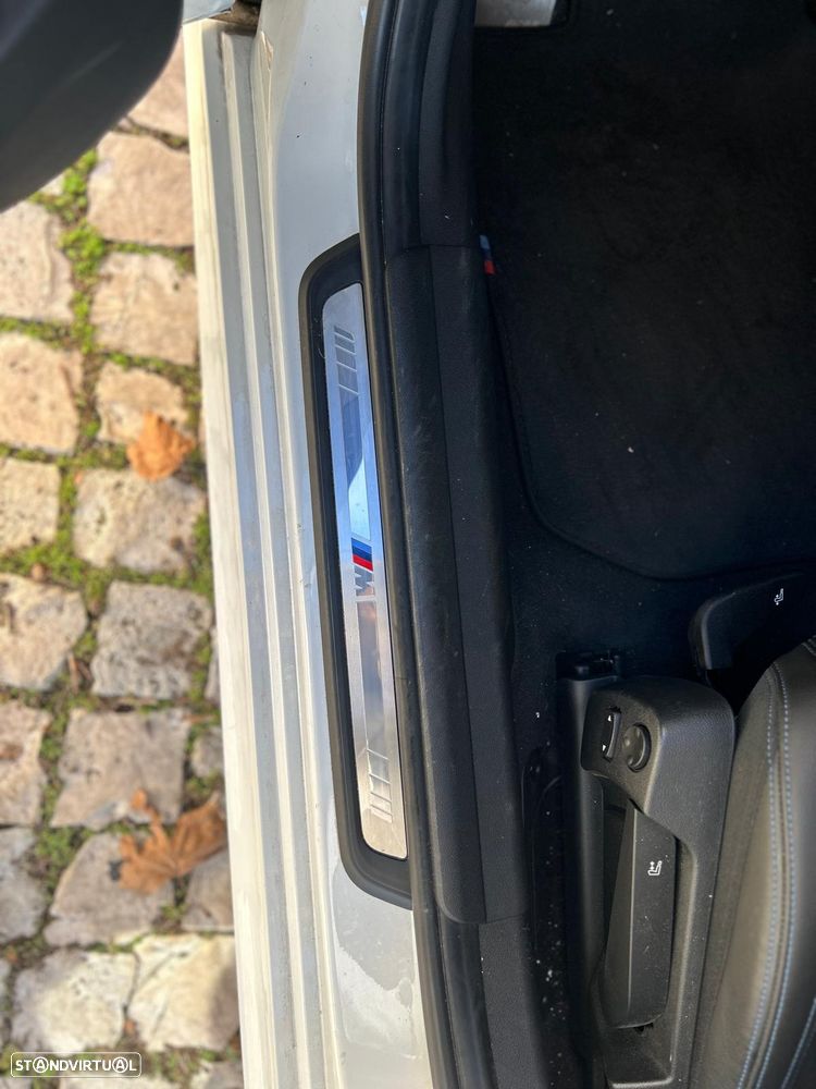 BMW 330 i Aut. M Sport - 15