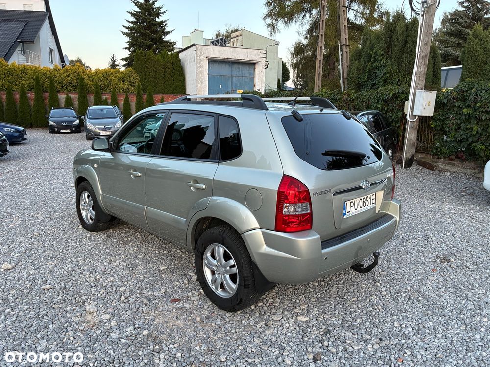 Hyundai Tucson 2.0 2WD GLS Navi - 5