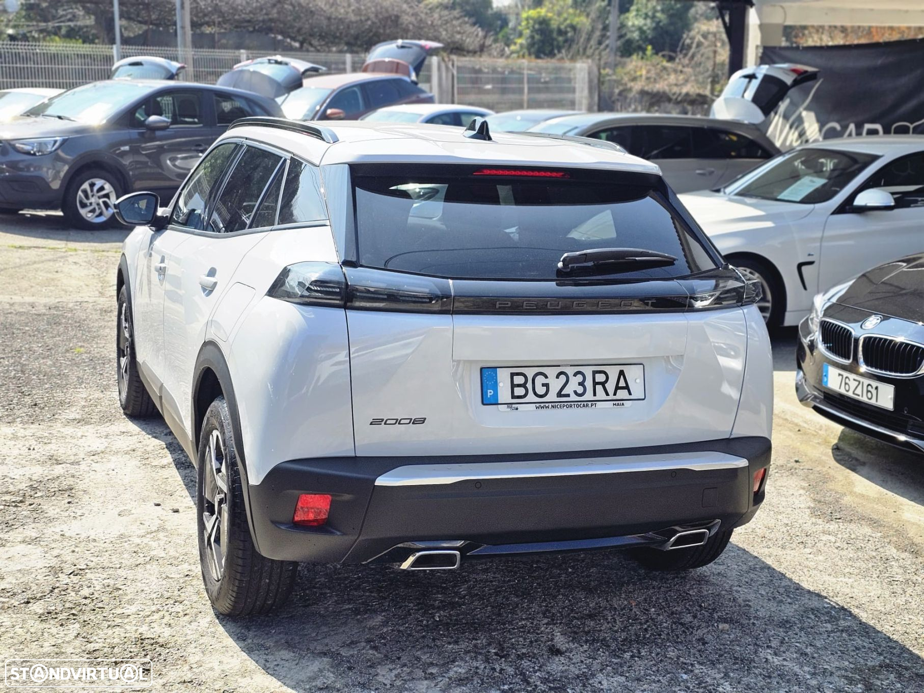 Peugeot 2008 1.2 PureTech Allure Pack EAT8 - 5