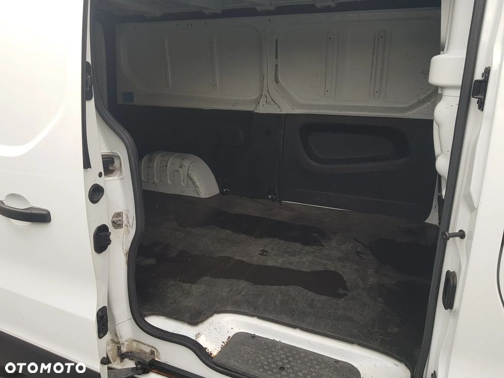 Opel VIVARO LONG - 16