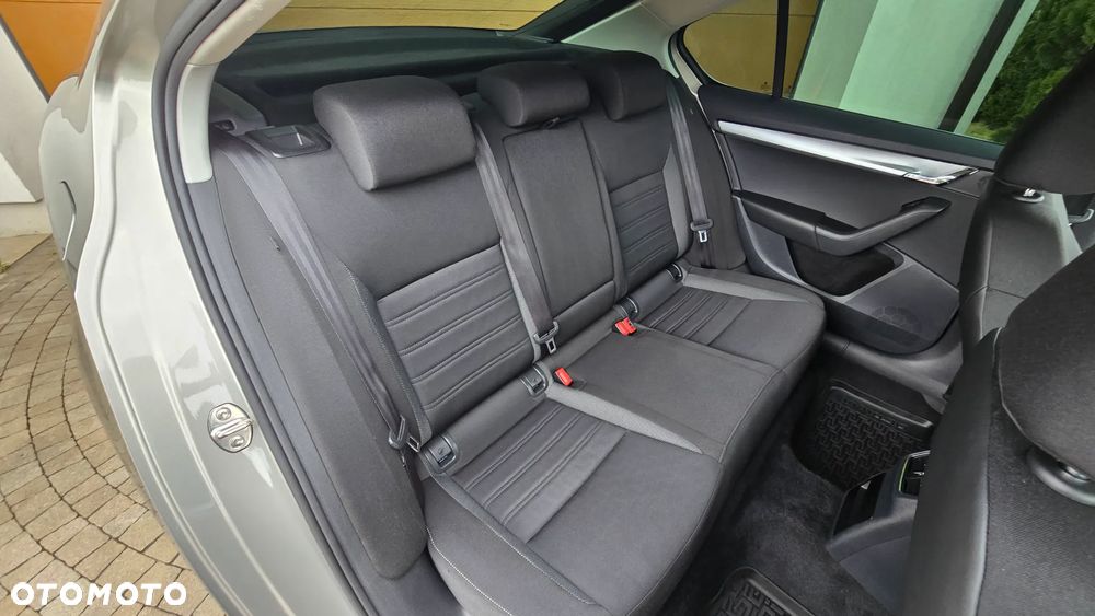 Skoda Octavia - 32
