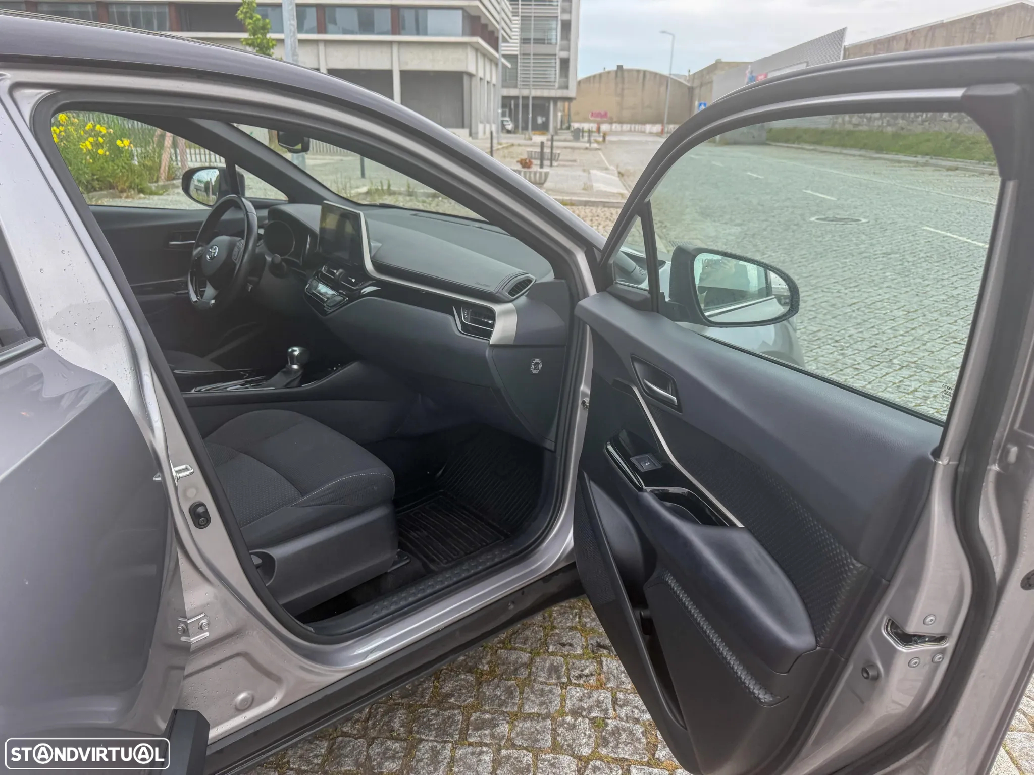Toyota C-HR 1.8 HSD Comfort+P.Style - 12