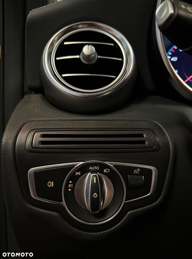 Mercedes-Benz GLC 200 - 20