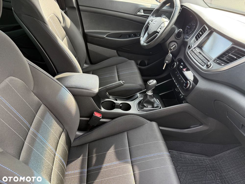 Hyundai Tucson 1.6 GDI BlueDrive Style 2WD - 12
