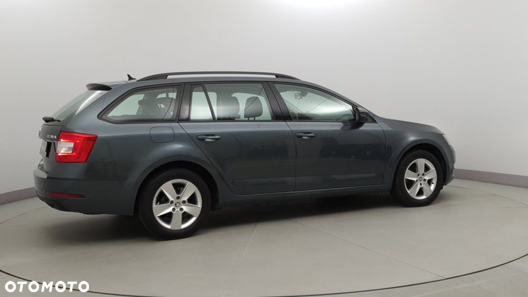 Skoda Octavia - 5