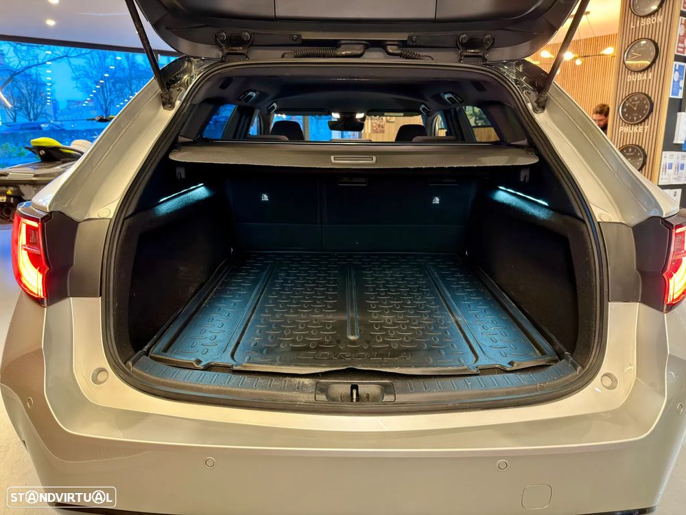 Toyota Corolla SW - 13