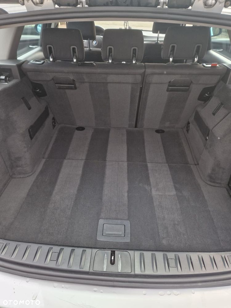 BMW Seria 3 318d - 9