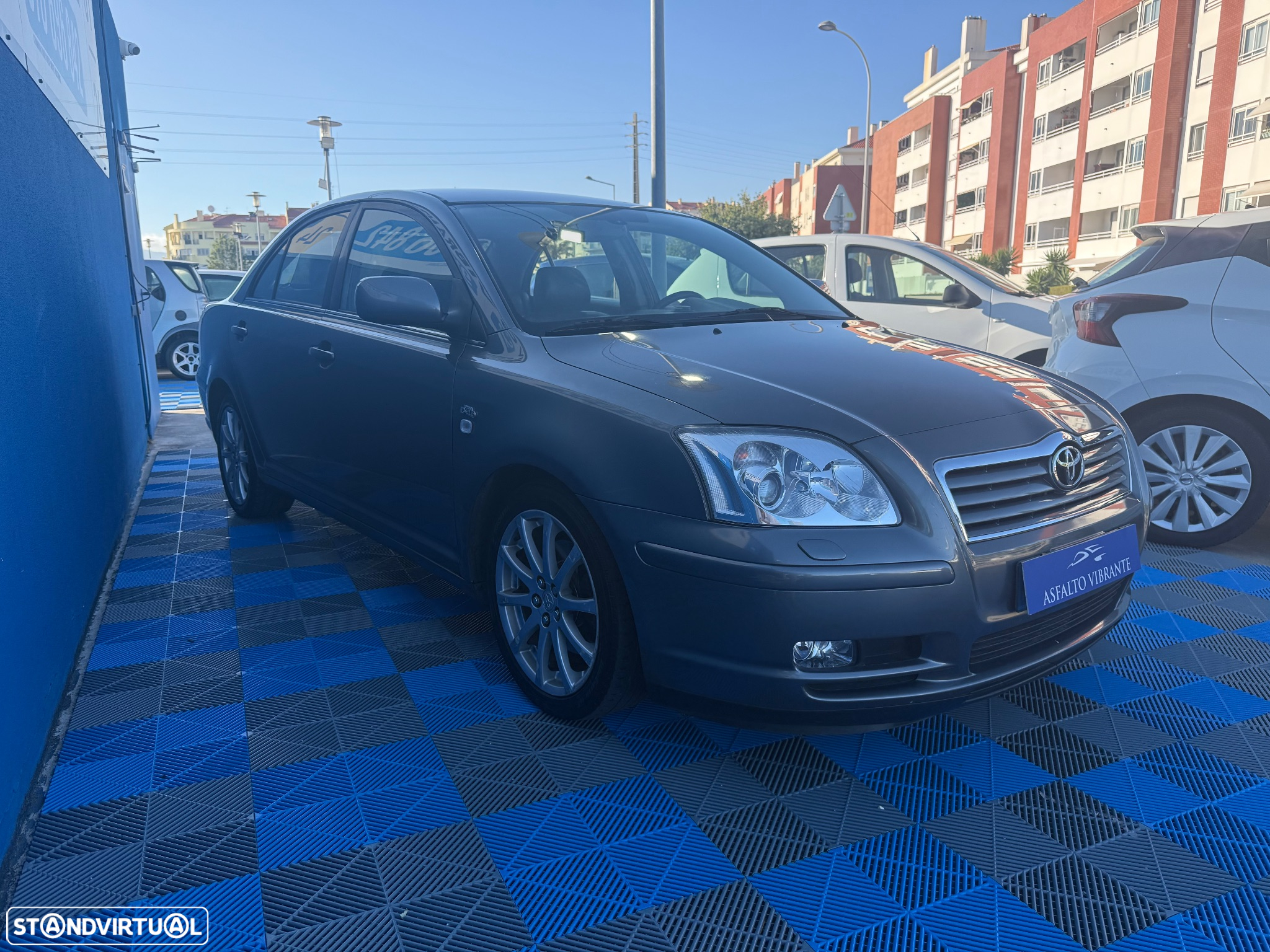 Toyota Avensis SD 2.0 D-4D Sol - 8