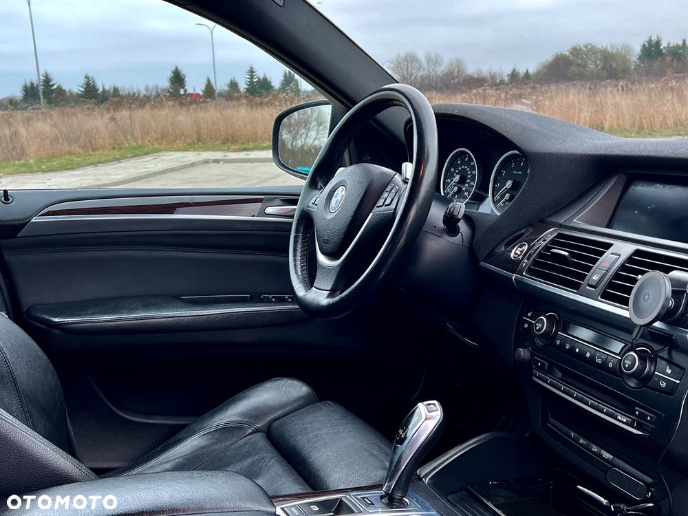 BMW X6 35i xDrive - 9