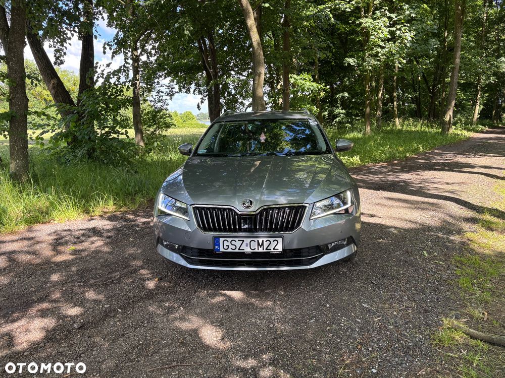 Skoda Superb 2.0 TDI SCR 4x4 L&K DSG - 3
