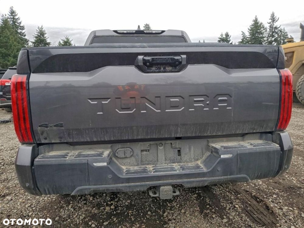 Toyota Tundra - 5