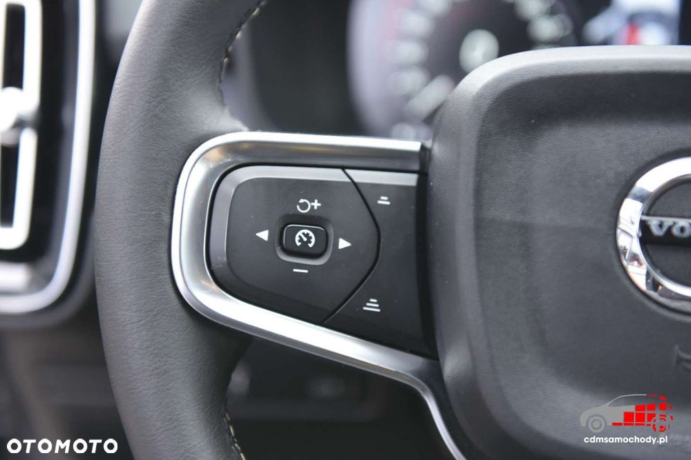 Volvo XC 40 - 32