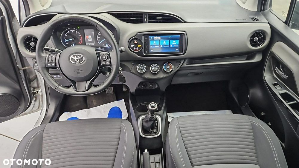 Toyota Yaris - 13