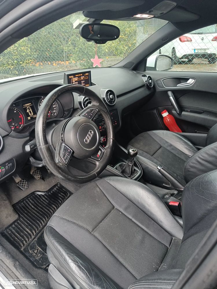 Audi A1 Sportback 1.6 TDI S line Sport Pack - 6