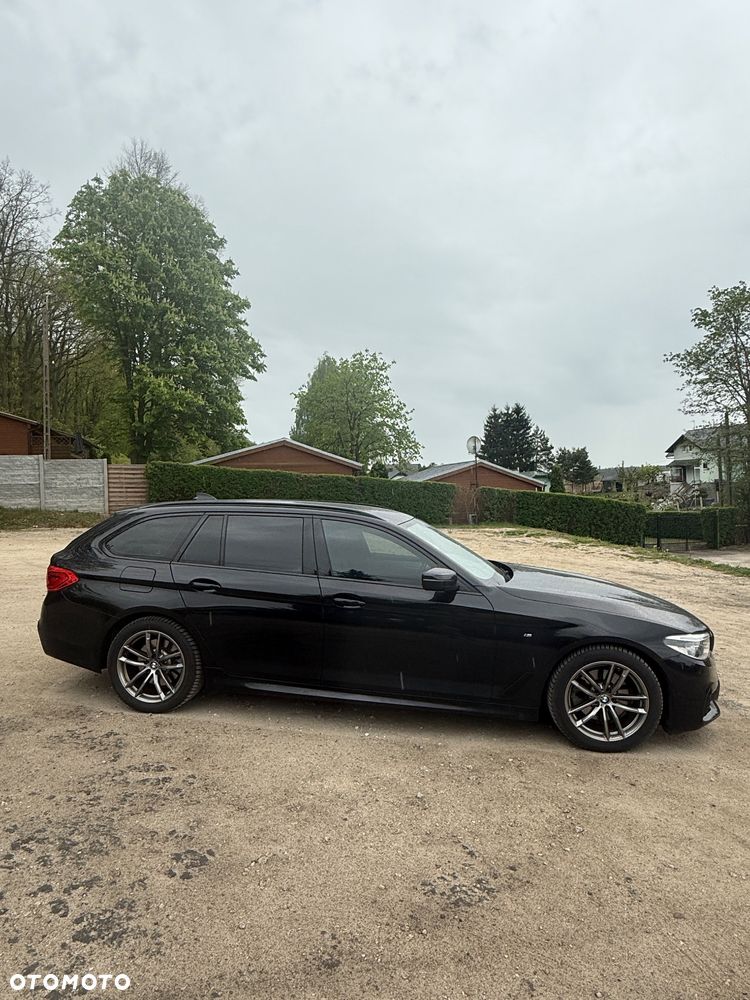 BMW Seria 5 520d xDrive M Sport Edition - 16