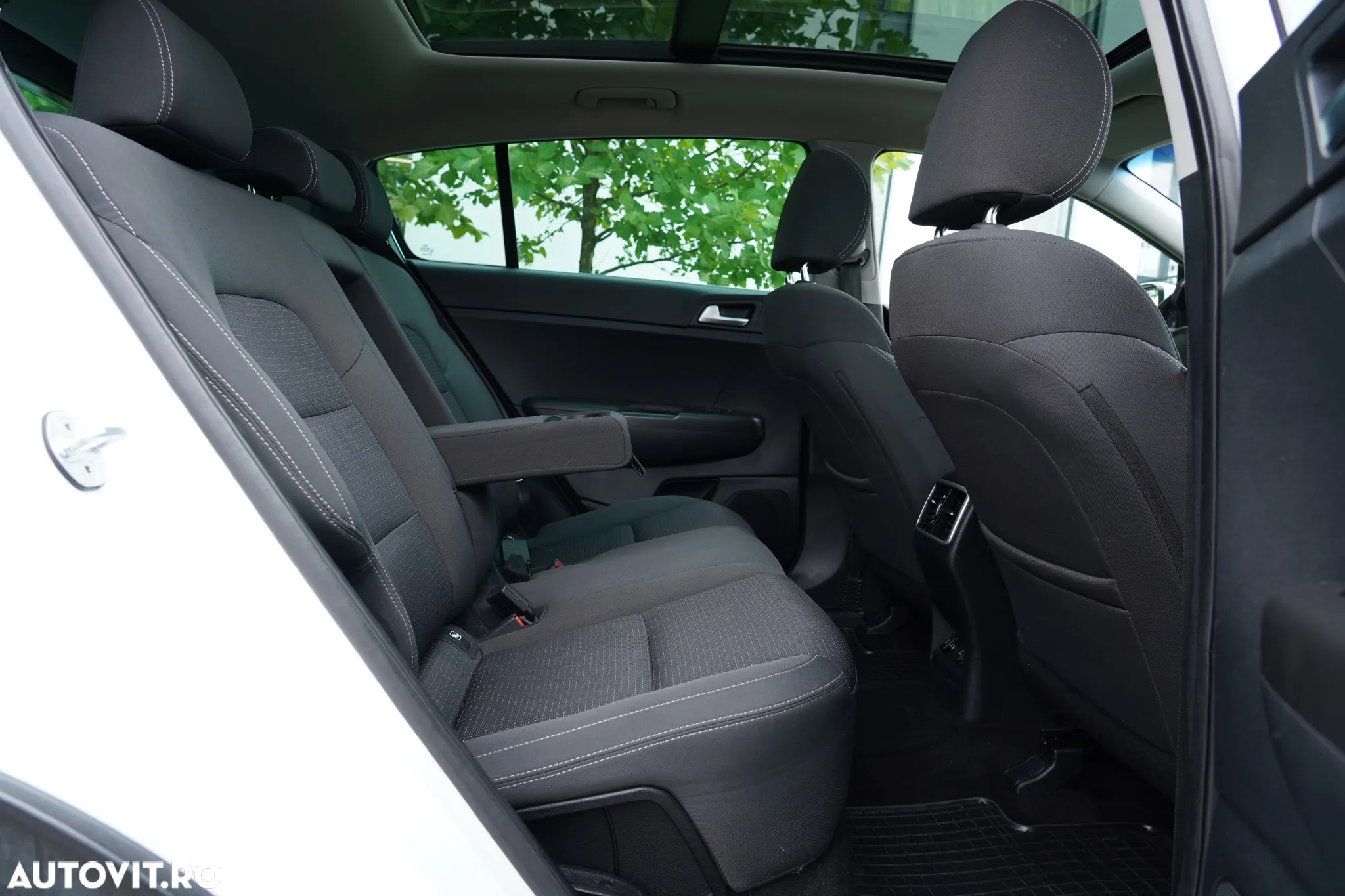 Kia Sportage 1.7 CRDI 2WD Edition 7 - 17
