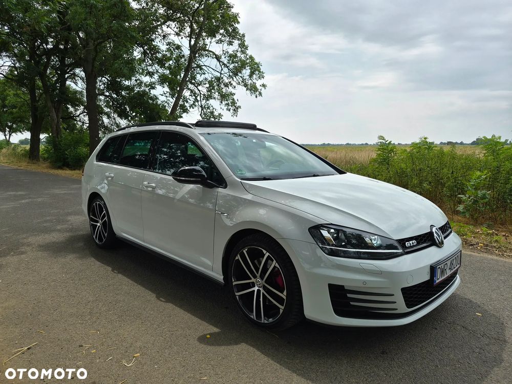 Volkswagen Golf 2.0 TDI BMT GTD DSG - 3