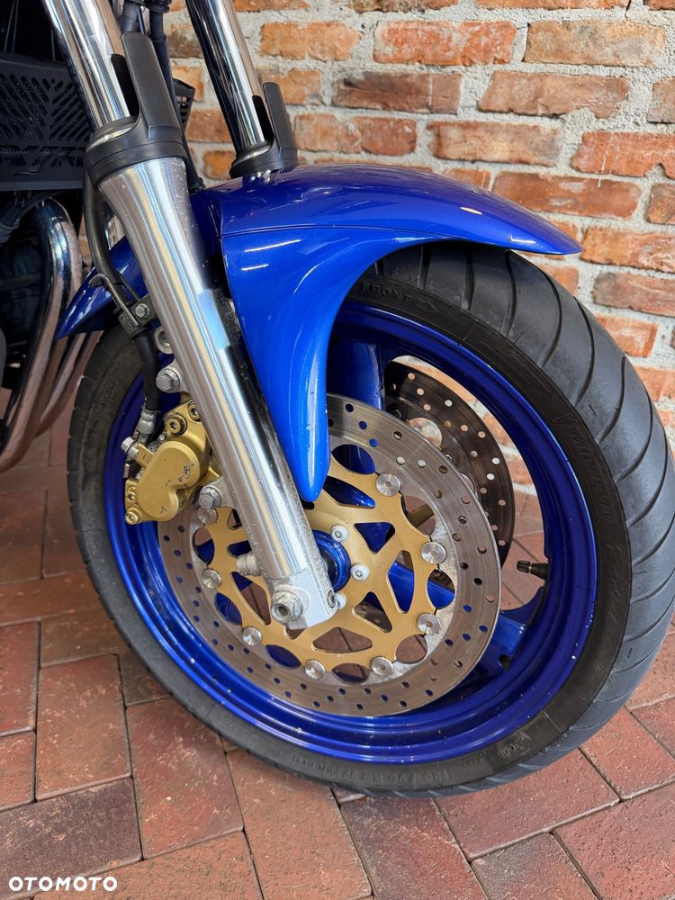 Yamaha XJR - 17