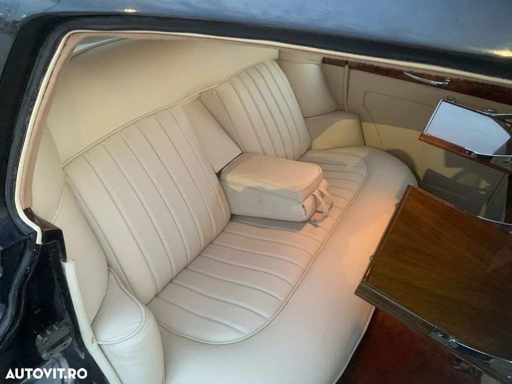 Rolls-Royce Silver Cloud - 14