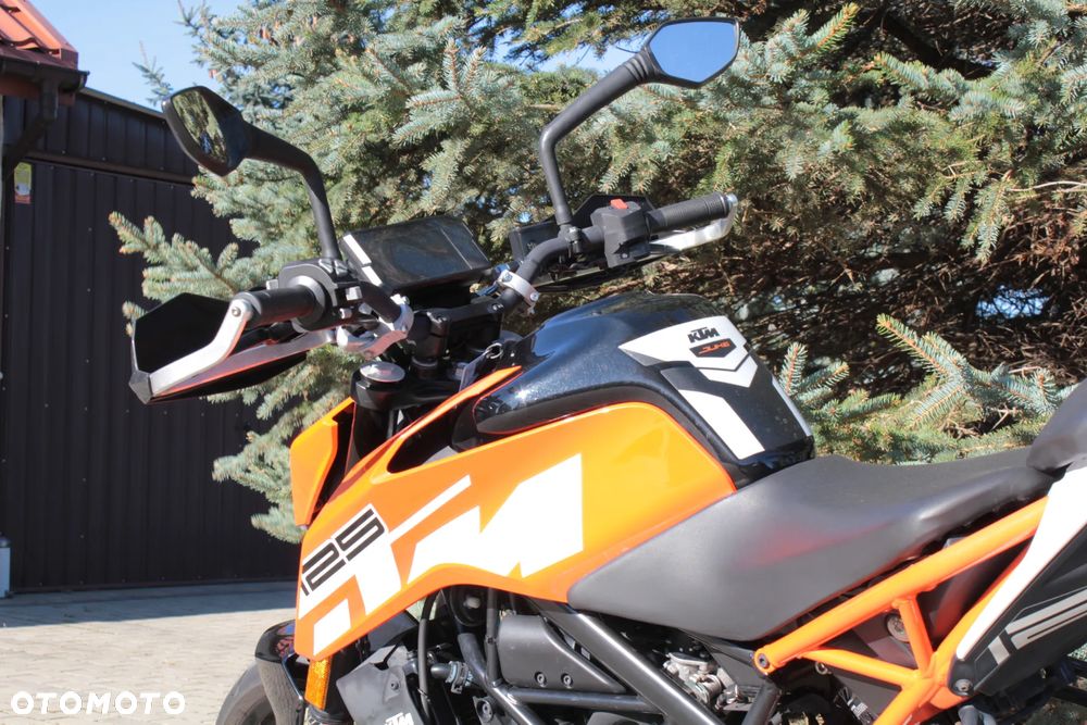 KTM Duke - 19